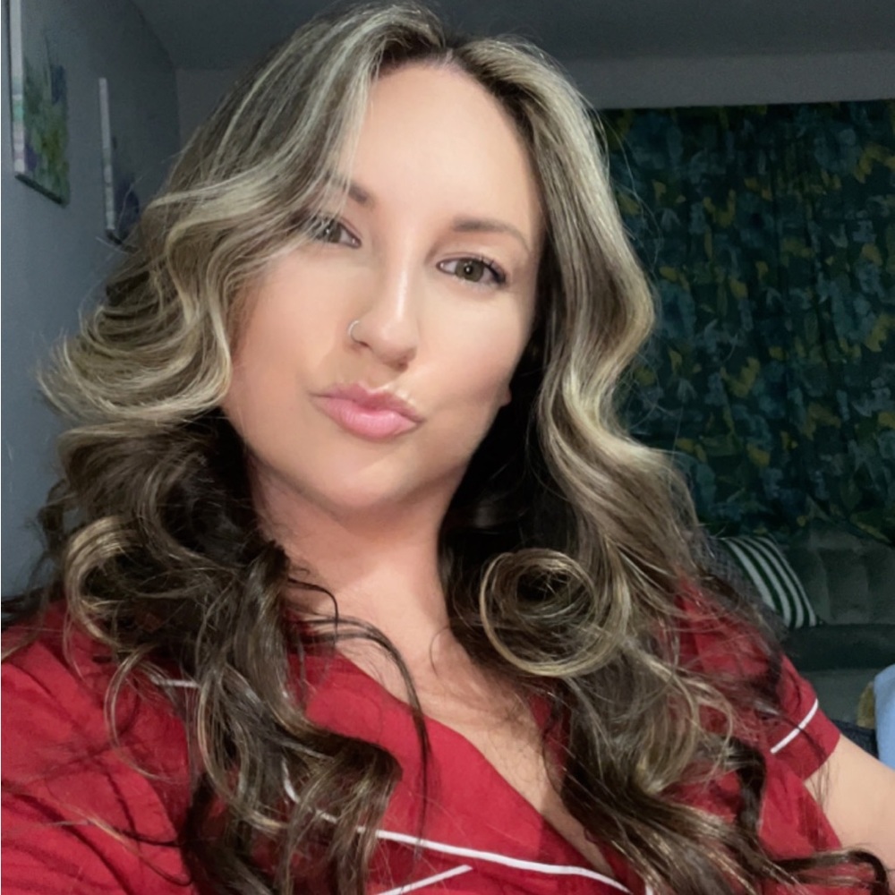 Meet your Posher, Tiffany
